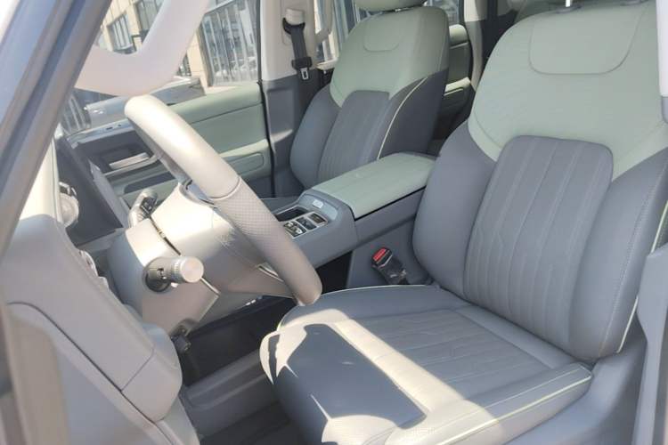 Used BAIC Off-Road BJ40 Electric Drive 2025 Advanced Edition Left Front Seat