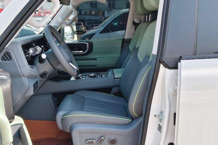 Used BAIC Off-Road BJ40 Electric Drive 2025 Standard Edition Left Front Seat