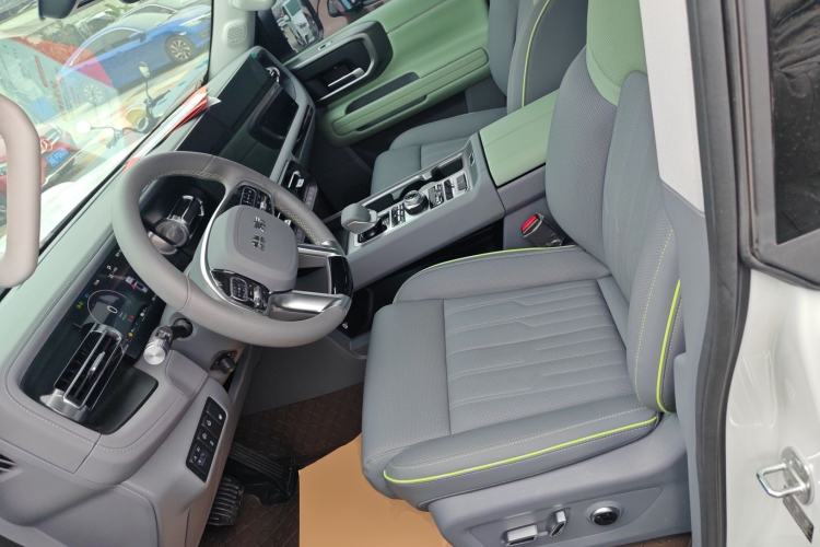 Used BAIC Off-Road BJ40 Electric Drive 2025 Standard Edition Left Front Seat