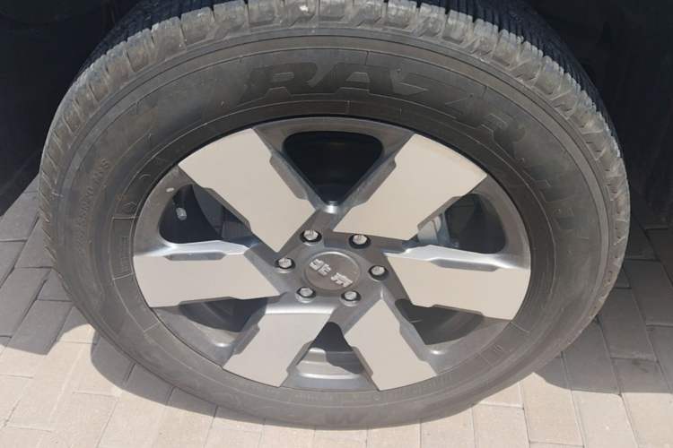 Used BAIC Off-Road BJ40 Electric Drive 2025 Standard Edition Left Front Wheel Hub