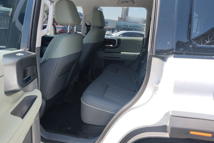 Used BAIC Off-Road BJ40 Electric Drive 2025 Advanced Edition Left Rear Seat