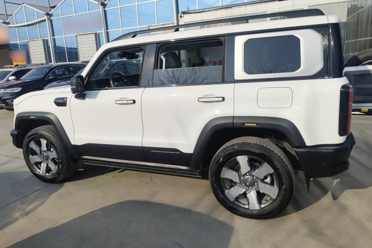 Used BAIC Off-Road BJ40 Electric Drive 2025 Advanced Edition Left Side