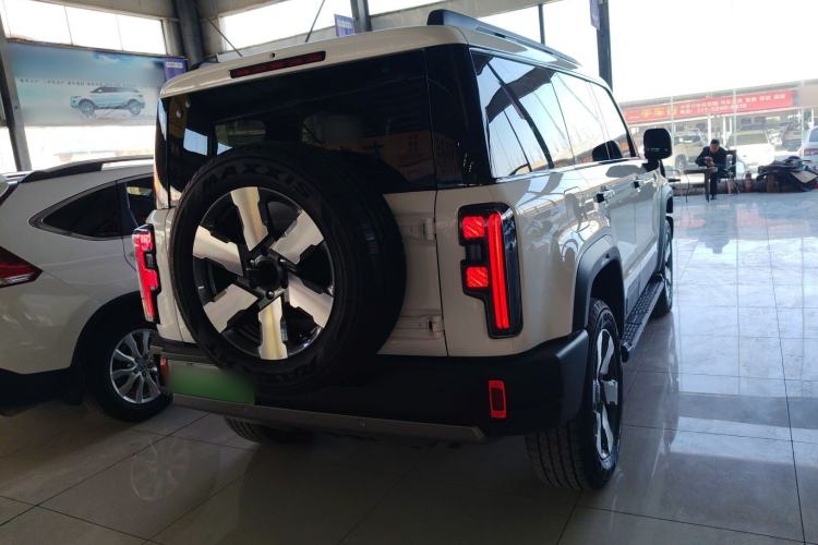 Used BAIC Off-Road BJ40 Electric Drive 2025 Standard Edition Rear Right 45 Deg