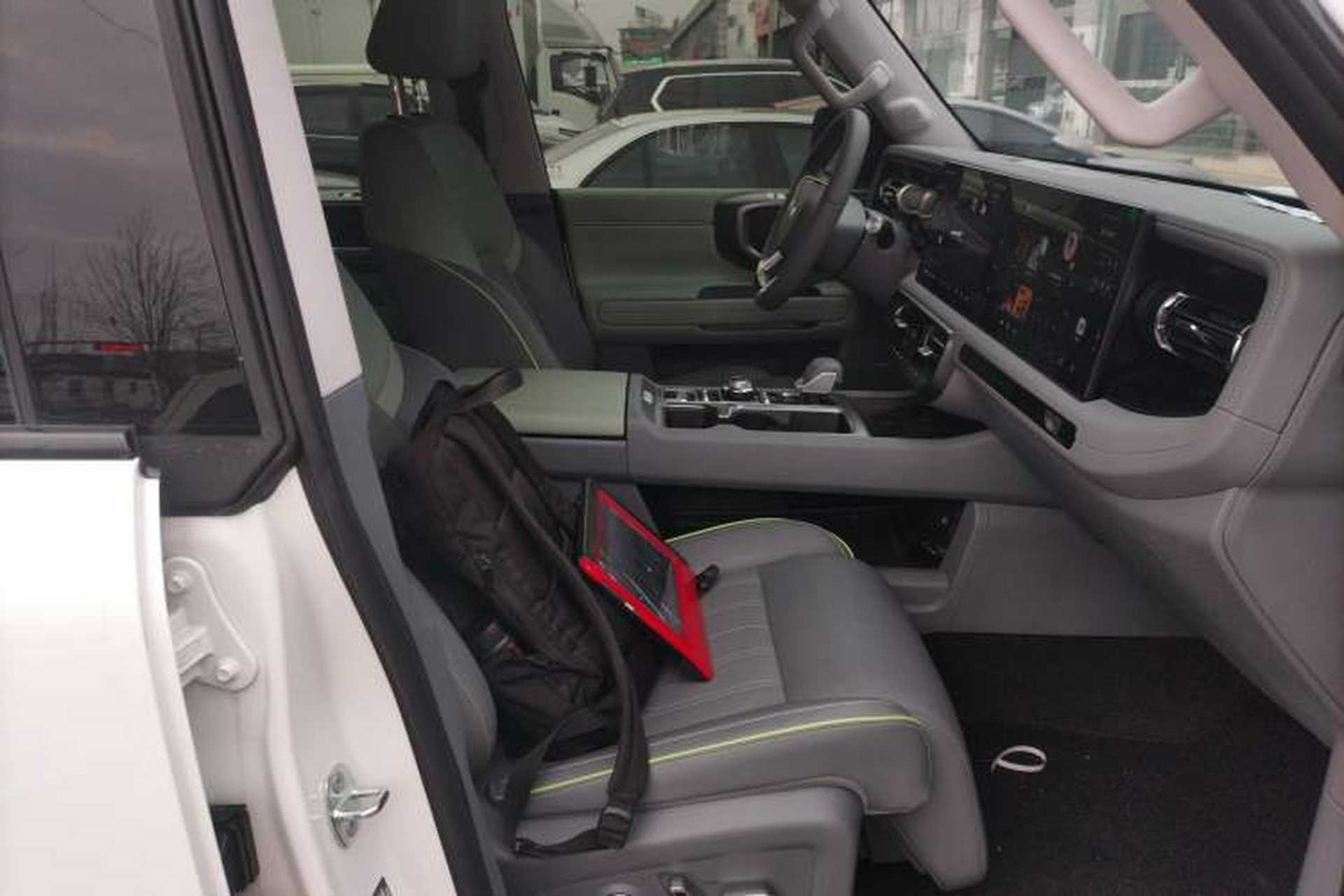 Used BAIC Off-Road BJ40 Electric Drive 2025 Advanced Edition Right Front Seat