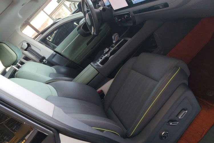 Used BAIC Off-Road BJ40 Electric Drive 2025 Standard Edition Right Front Seat