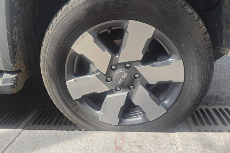 Used BAIC Off-Road BJ40 Electric Drive 2025 Standard Edition Right Front Wheel Hub