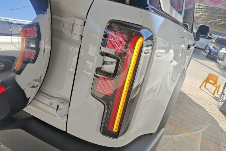 Used BAIC Off-Road BJ40 Electric Drive 2025 Advanced Edition Right Rear Taillight