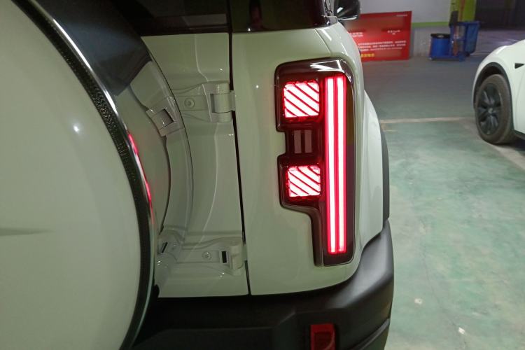 Used BAIC Off-Road BJ40 Electric Drive 2025 Advanced Edition Right Rear Taillight