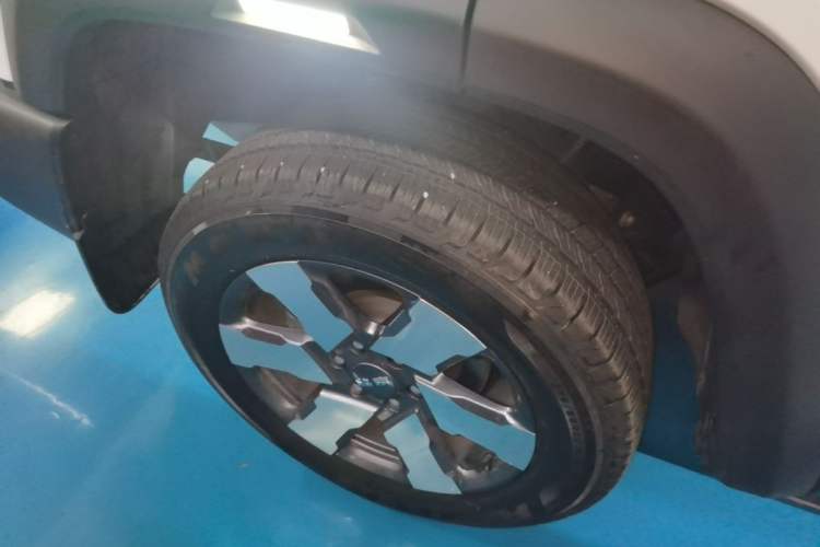 Used BAIC Off-Road BJ40 Electric Drive 2025 Advanced Edition Right Rear Wheel Hub