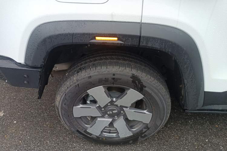 Used BAIC Off-Road BJ40 Electric Drive 2025 Standard Version I Right Rear Wheel Hub