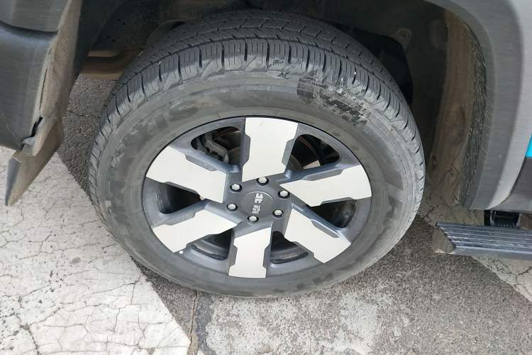 Used BAIC Off-Road BJ40 Electric Drive 2025 Advanced Edition Right Rear Wheel Hub