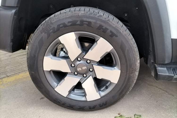 Used BAIC Off-Road BJ40 Electric Drive 2025 Standard Version I Right Rear Wheel Hub