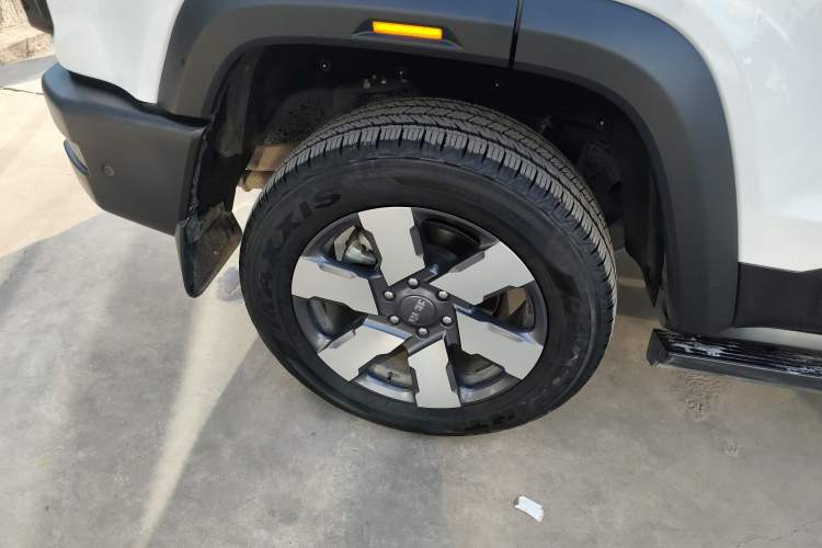 Used BAIC Off-Road BJ40 Electric Drive 2025 Advanced Edition Right Rear Wheel Hub