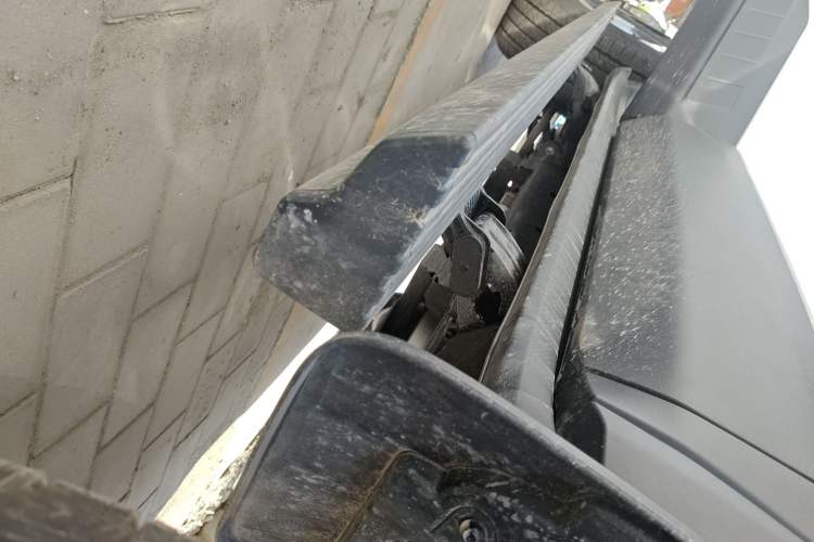 Used BAIC Off-Road BJ40 Electric Drive 2025 Advanced Edition Right Side Sill