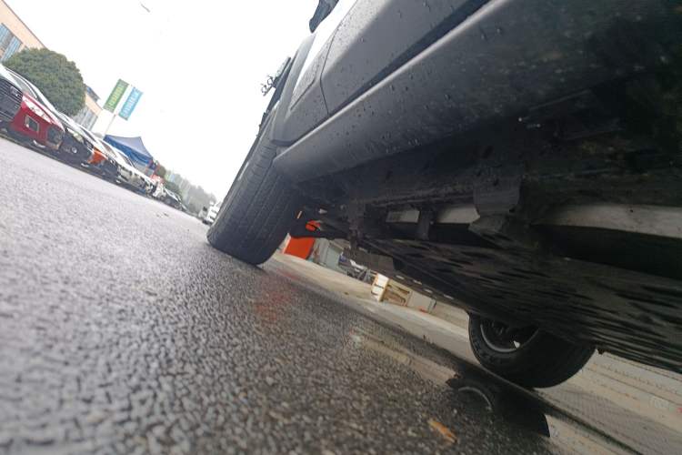 Used BAIC Off-Road BJ40 Electric Drive 2025 Standard Version I Right Side Sill