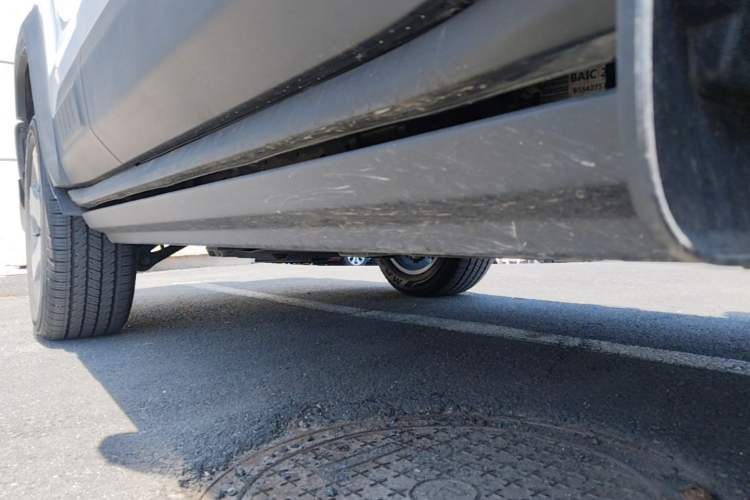 Used BAIC Off-Road BJ40 Electric Drive 2025 Advanced Edition Right Side Sill