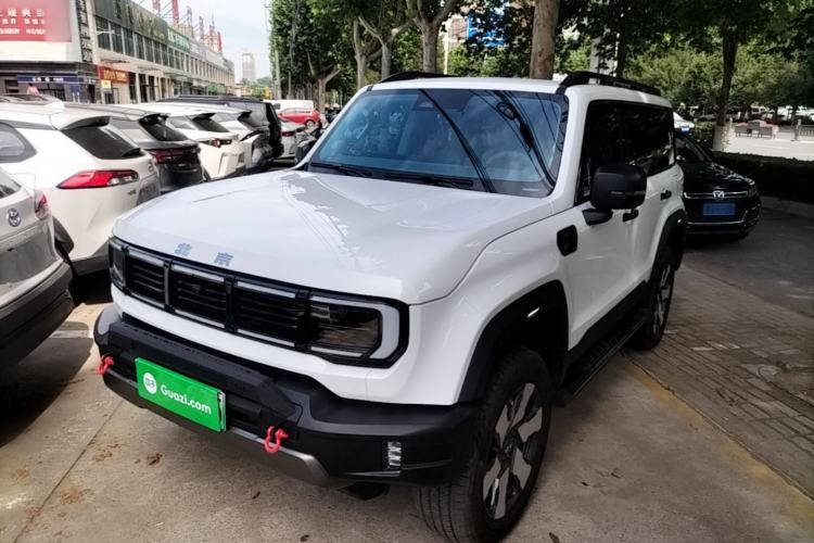 Used BAIC Off-Road BJ40 Electric Drive 2025 Standard Version I Guazi used car, China used car export, Used car for sale, Used  cars, Cheapest cars for sale