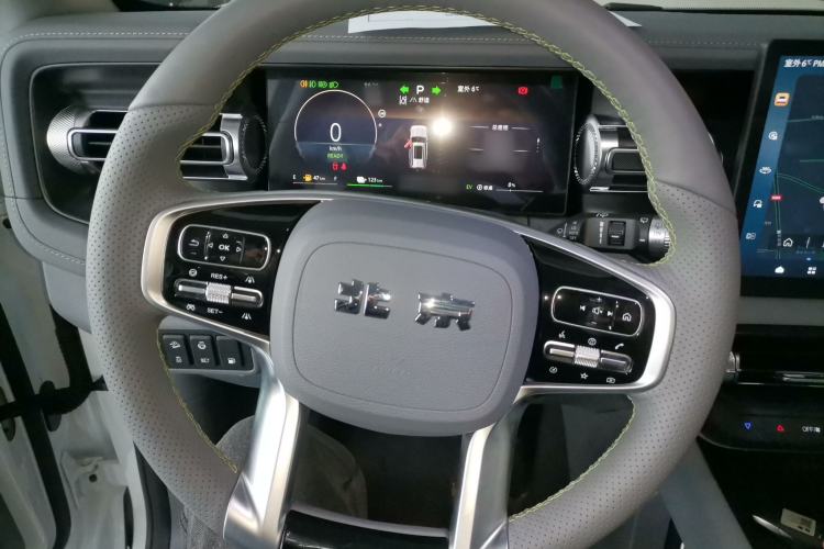 Used BAIC Off-Road BJ40 Electric Drive 2025 Advanced Edition Steering Wheel