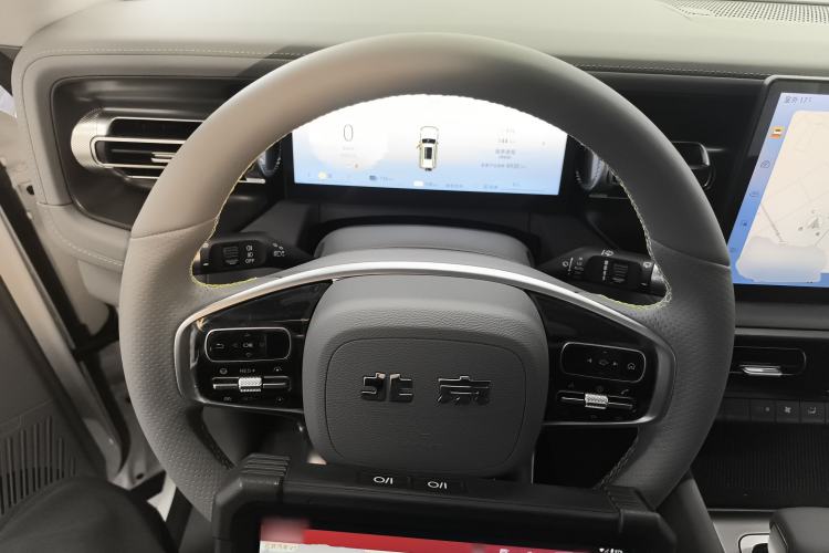 Used BAIC Off-Road BJ40 Electric Drive 2025 Standard Edition Steering Wheel