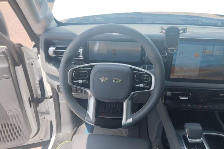 Used BAIC Off-Road BJ40 Electric Drive 2025 Standard Edition Steering Wheel