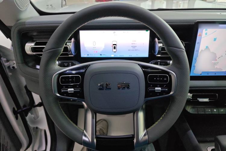Used BAIC Off-Road BJ40 Electric Drive 2025 Standard Edition Steering Wheel