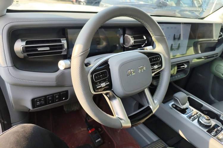 Used BAIC Off-Road BJ40 Electric Drive 2025 Advanced Edition Steering Wheel