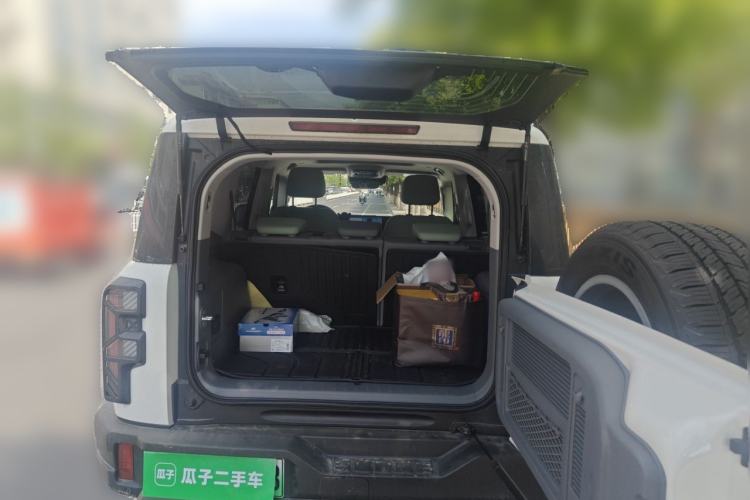 Used BAIC Off-Road BJ40 Electric Drive 2025 Standard Edition Trunk
