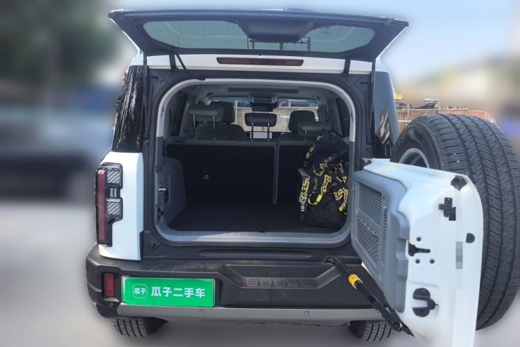 Used BAIC Off-Road BJ40 Electric Drive 2025 Advanced Edition Trunk