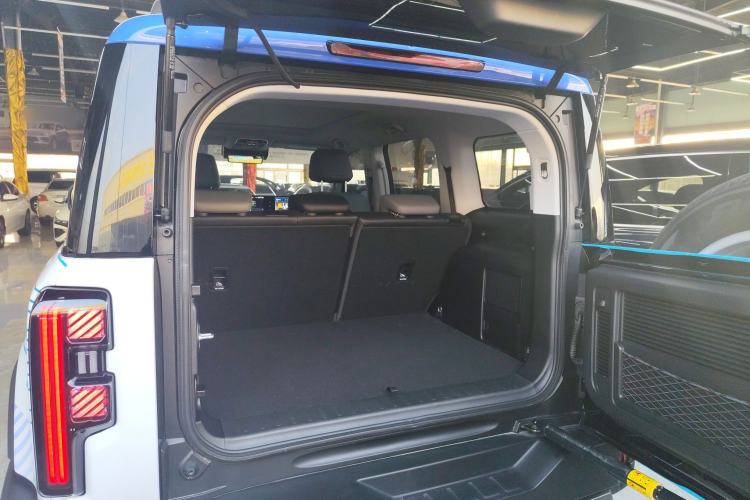 Used BAIC Off-Road BJ40 Electric Drive 2025 Advanced Edition Trunk