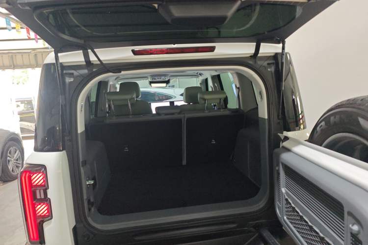 Used BAIC Off-Road BJ40 Electric Drive 2025 Advanced Edition Trunk