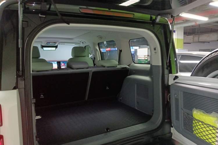 Used BAIC Off-Road BJ40 Electric Drive 2025 Advanced Edition Trunk