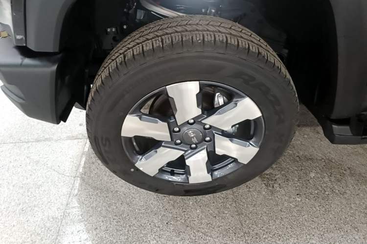 Used BAIC Off-Road BJ40 Electric Drive 2026 Long-Range 201 Max Left Front Wheel Hub