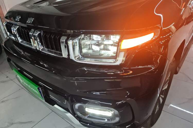 Used BAIC Off-Road BJ60 2022 2.0T May Day Edition Five Seats Left Front Headlight