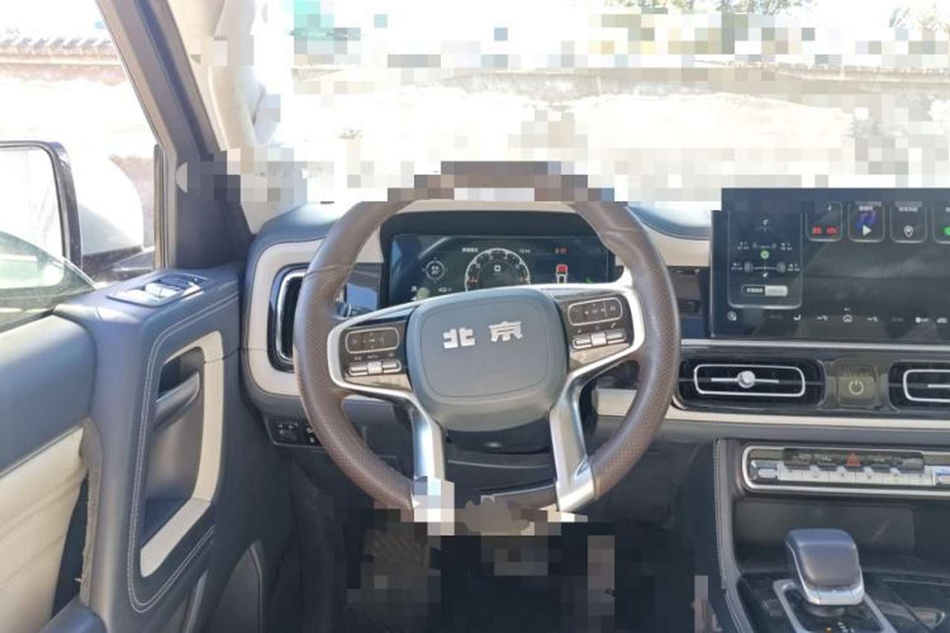 Used BAIC Off-Road BJ60 2022 2.0T May Day Edition Five Seats Steering Wheel