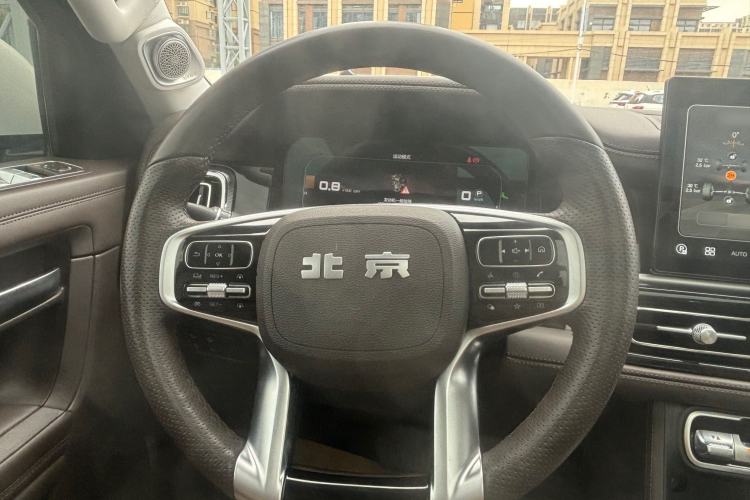 Used BAIC Off-Road BJ60 2022 2.0T Version 11 Five Seats Interior 3