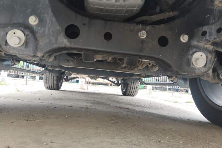 Used BAIC Off-Road BJ60 2022 2.0T May Day Edition Five Seats Chassis Front
