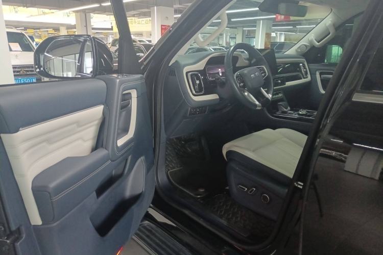 Used BAIC Off-Road BJ60 2022 2.0T Weekend Edition Five-Seater Driver Seat