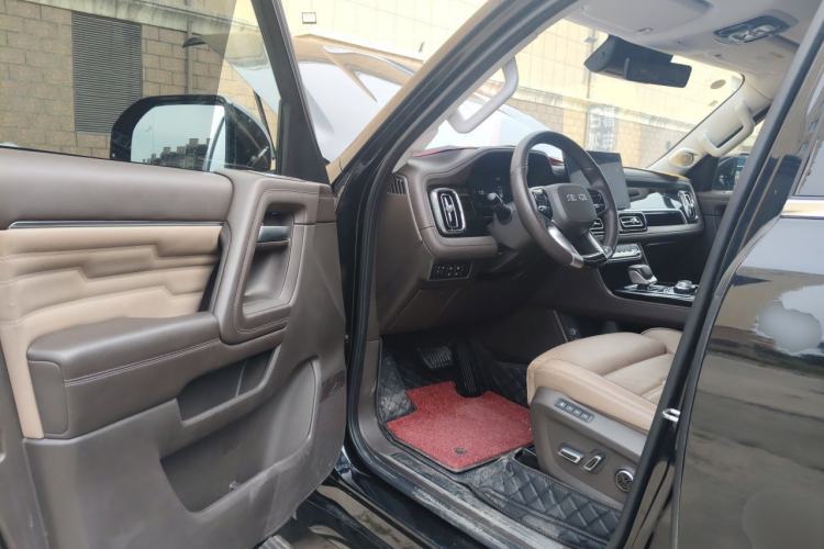 Used BAIC Off-Road BJ60 2022 2.0T May Day Edition Five Seats Driver Seat