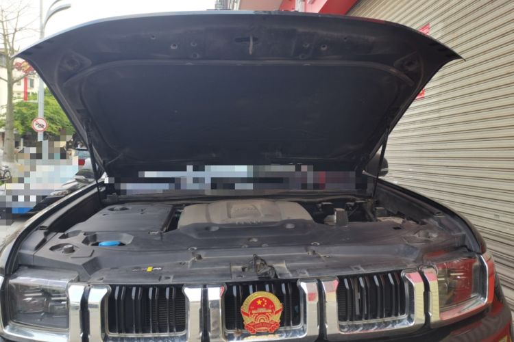 Used BAIC Off-Road BJ60 2022 2.0T May Day Edition Five Seats Engine Bay