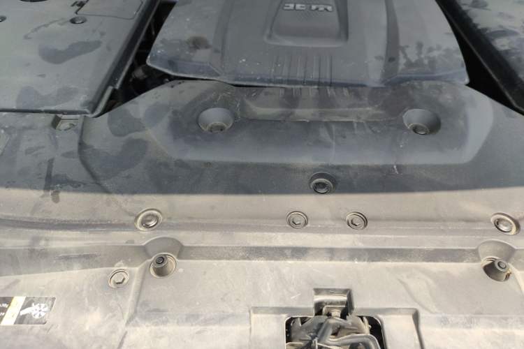 Used BAIC Off-Road BJ60 2022 2.0T Version 11 Five Seats Engine Bay