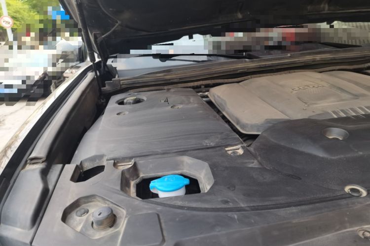 Used BAIC Off-Road BJ60 2022 2.0T May Day Edition Five Seats Engine Bay Right