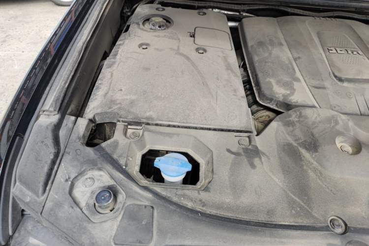 Used BAIC Off-Road BJ60 2022 2.0T Version 11 Five Seats Engine Bay Right
