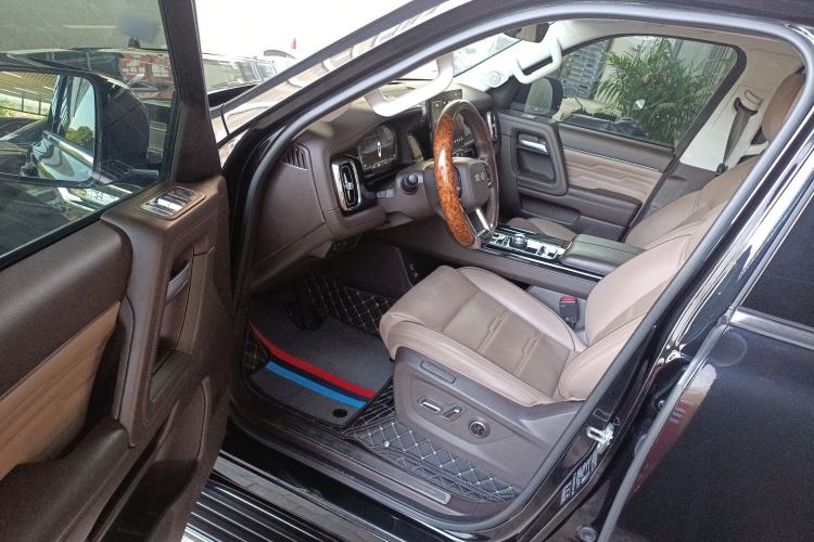 Used BAIC Off-Road BJ60 2022 2.0T Weekend Edition Five-Seater Interior 3