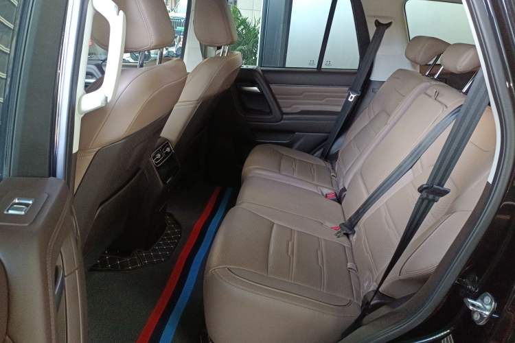 Used BAIC Off-Road BJ60 2022 2.0T Weekend Edition Five-Seater Interior 4