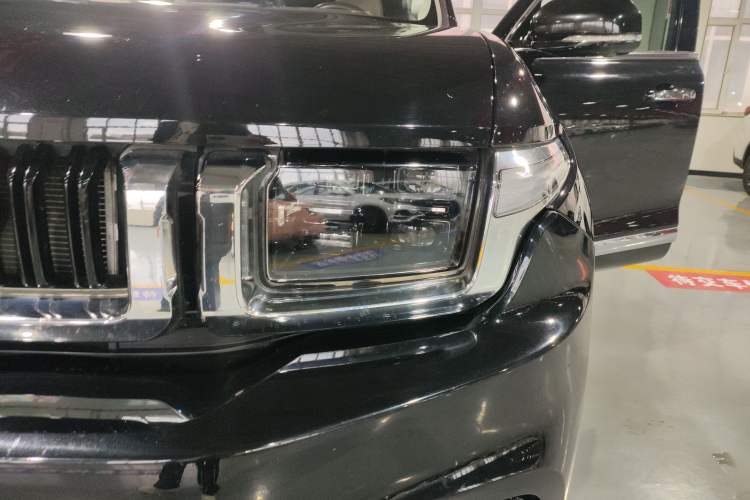 Used BAIC Off-Road BJ60 2022 2.0T May Day Edition Five Seats Left Front Headlight