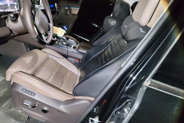 Used BAIC Off-Road BJ60 2022 2.0T Version 11 Five Seats Left Front Seat