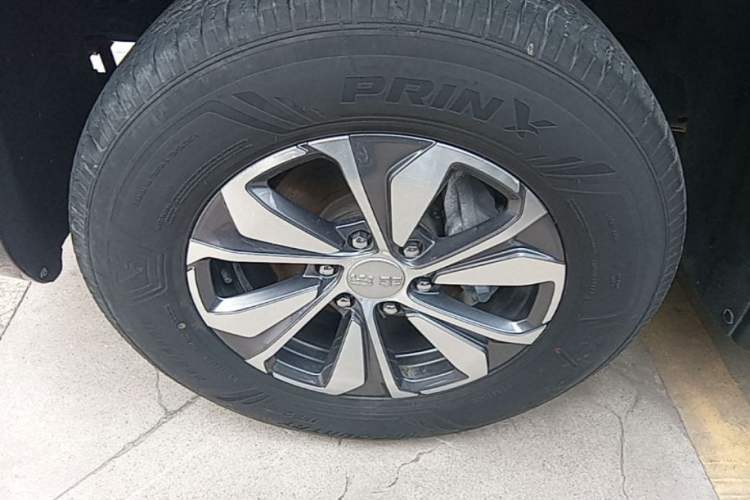 Used BAIC Off-Road BJ60 2022 2.0T May Day Edition Five Seats Left Front Wheel Hub