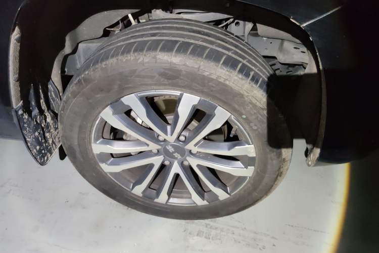 Used BAIC Off-Road BJ60 2022 2.0T Version 11 Five Seats Right Front Wheel Hub