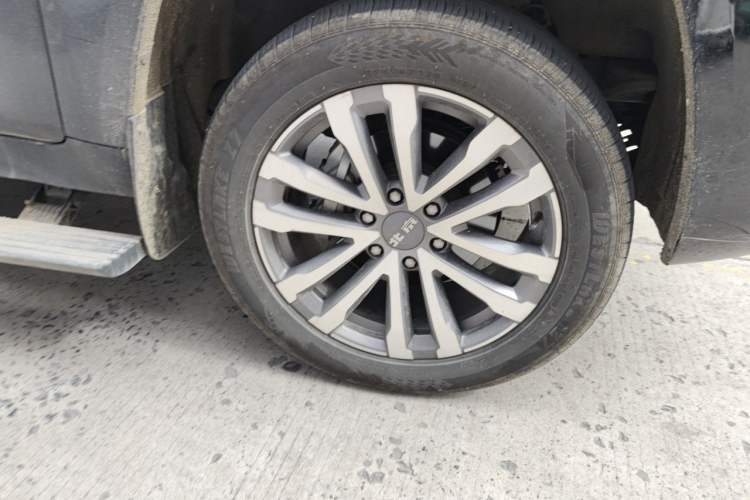 Used BAIC Off-Road BJ60 2022 2.0T Version 11 Five Seats Right Front Wheel Hub