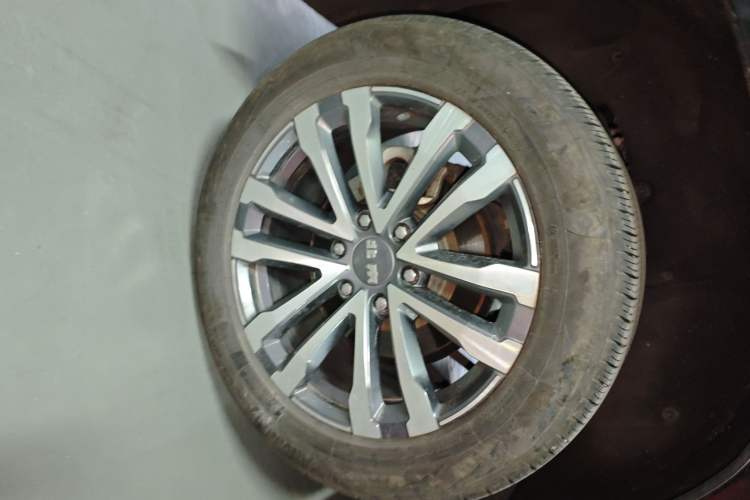 Used BAIC Off-Road BJ60 2022 2.0T Version 11 Five Seats Right Rear Wheel Hub